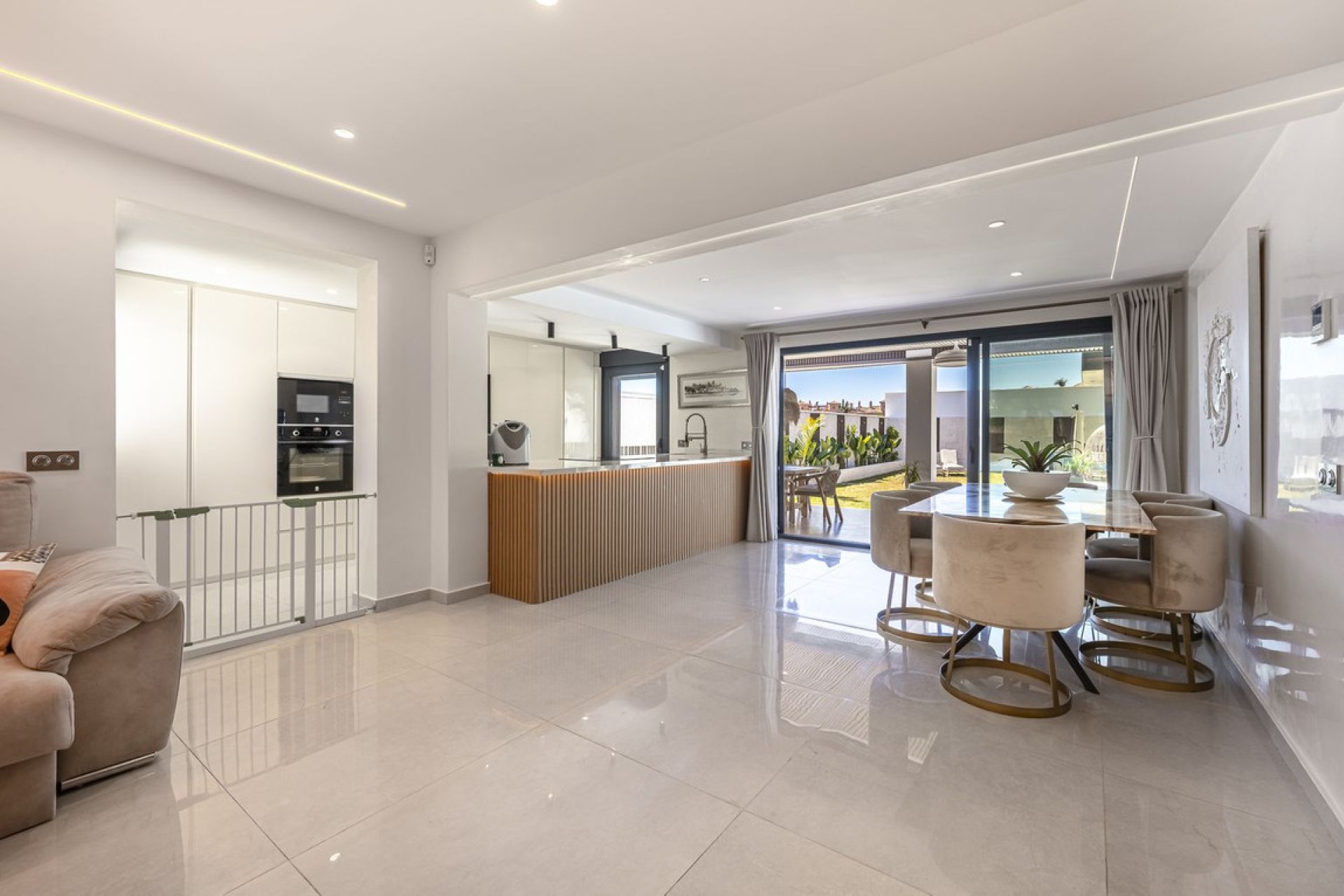 Resale - House - Detached Villa - Estepona - New Golden Mile