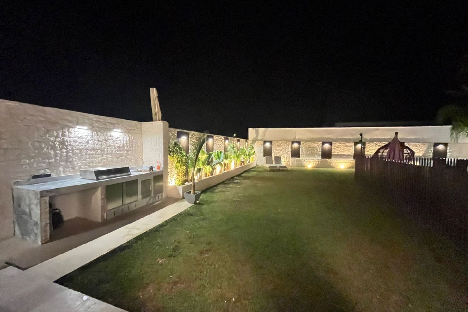 Resale - House - Detached Villa - Estepona - New Golden Mile