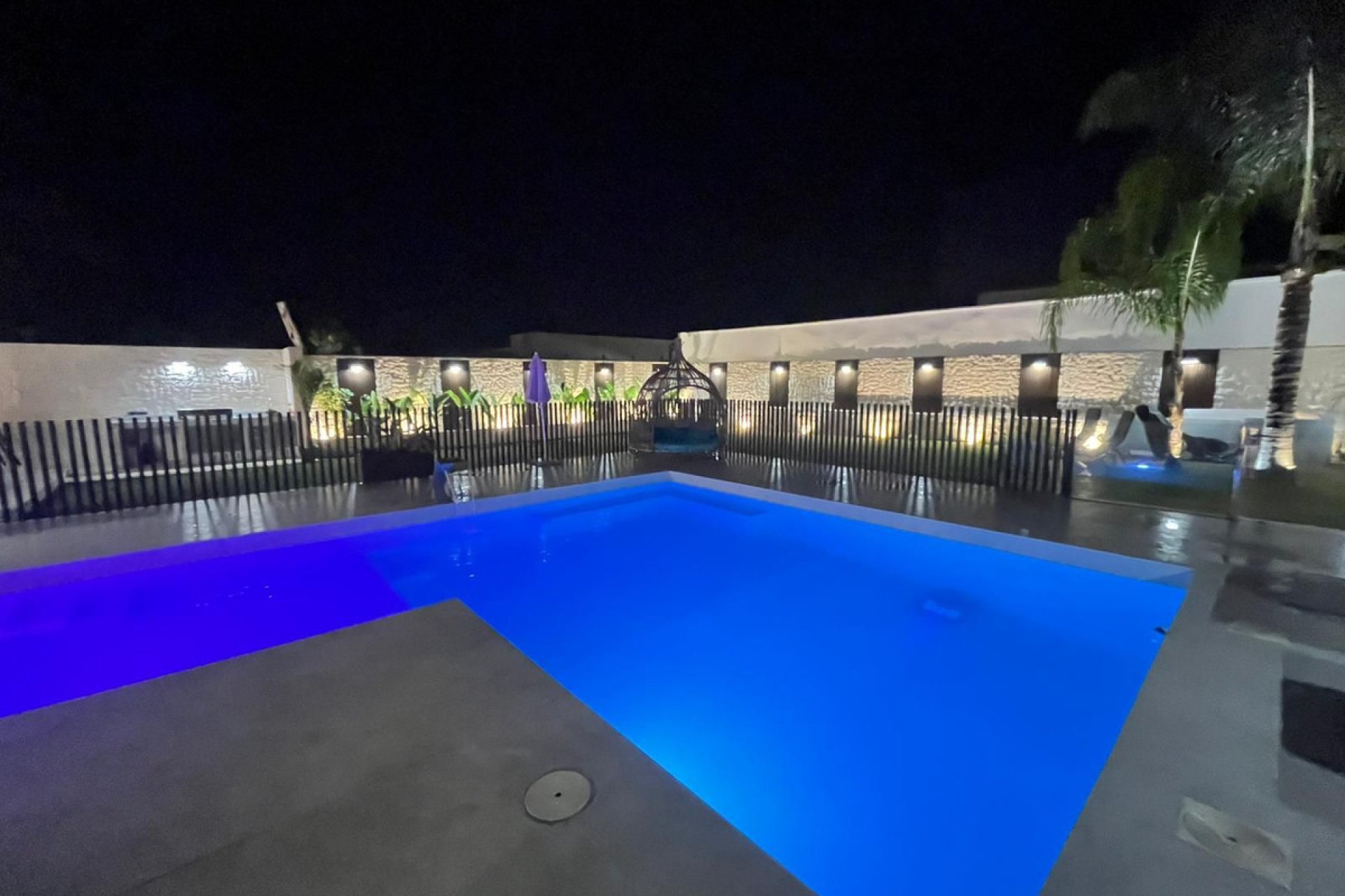 Resale - House - Detached Villa - Estepona - New Golden Mile