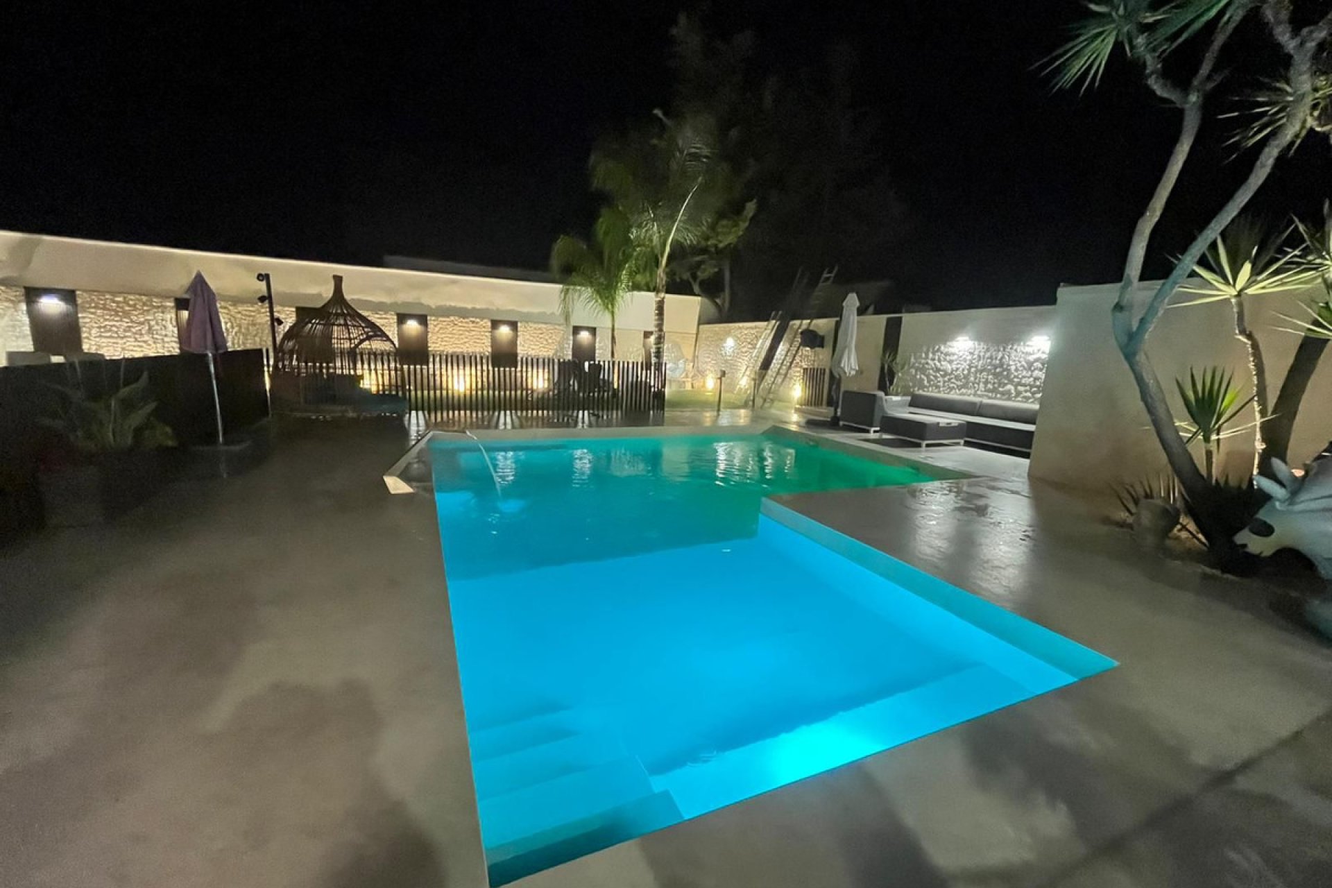 Resale - House - Detached Villa - Estepona - New Golden Mile