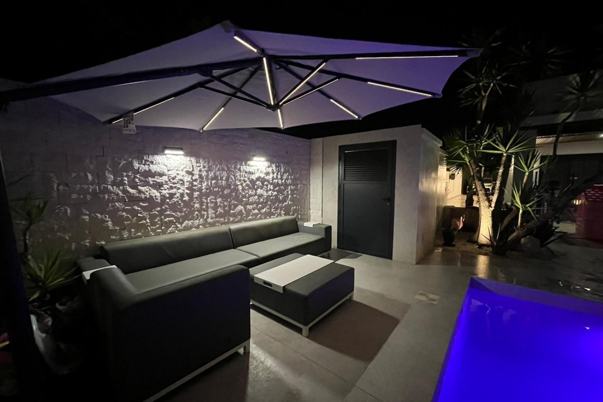 Resale - House - Detached Villa - Estepona - New Golden Mile