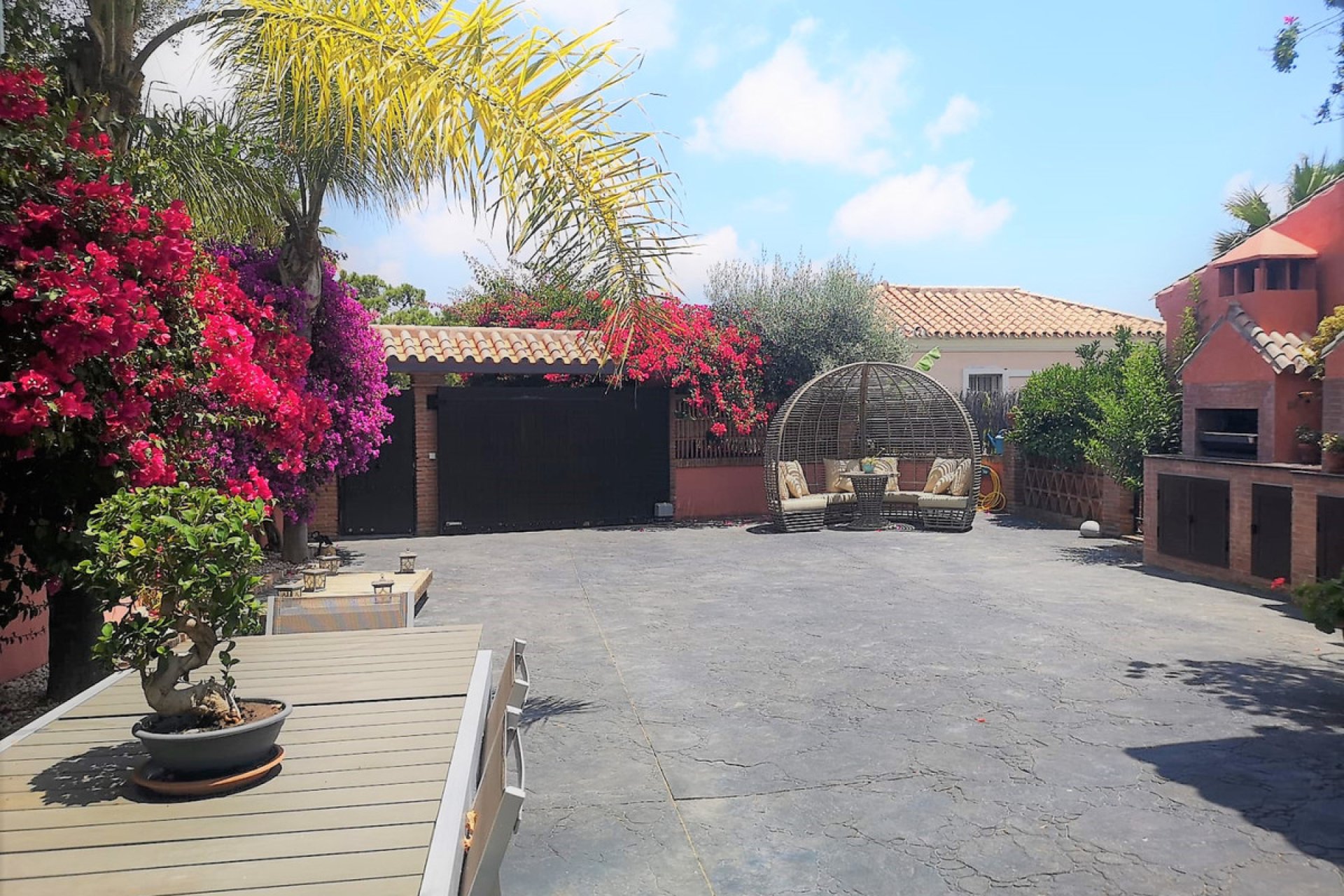 Resale - House - Detached Villa - Estepona - New Golden Mile