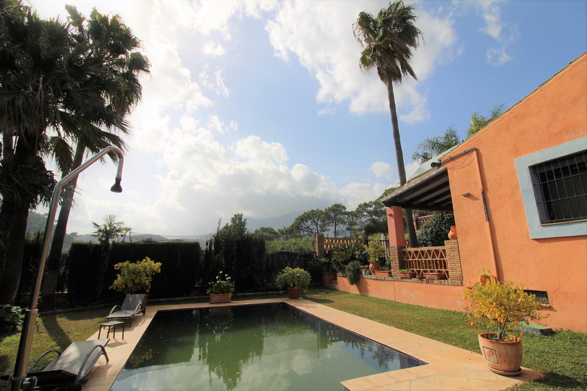 Resale - House - Detached Villa - Estepona - New Golden Mile