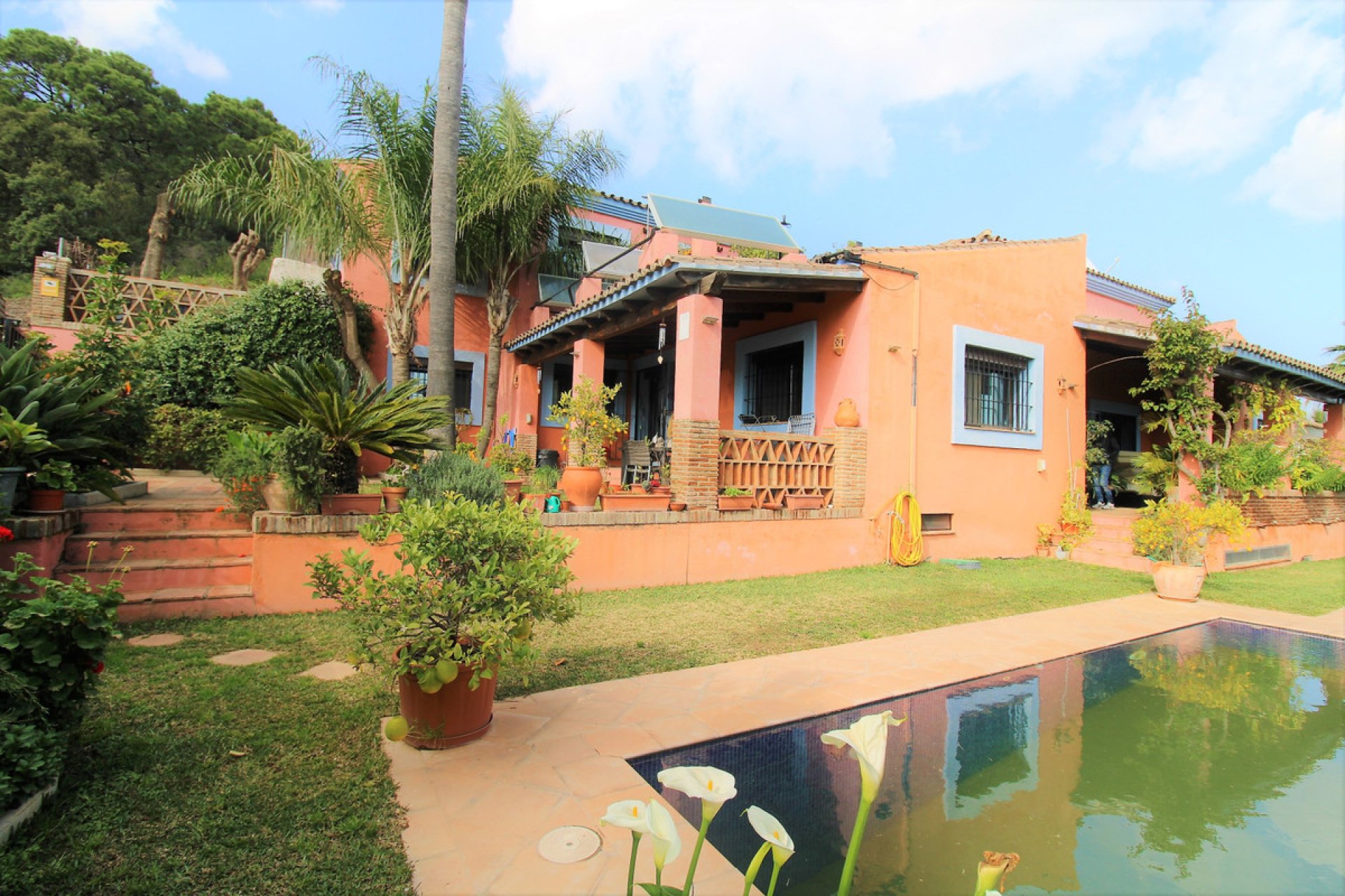 Resale - House - Detached Villa - Estepona - New Golden Mile