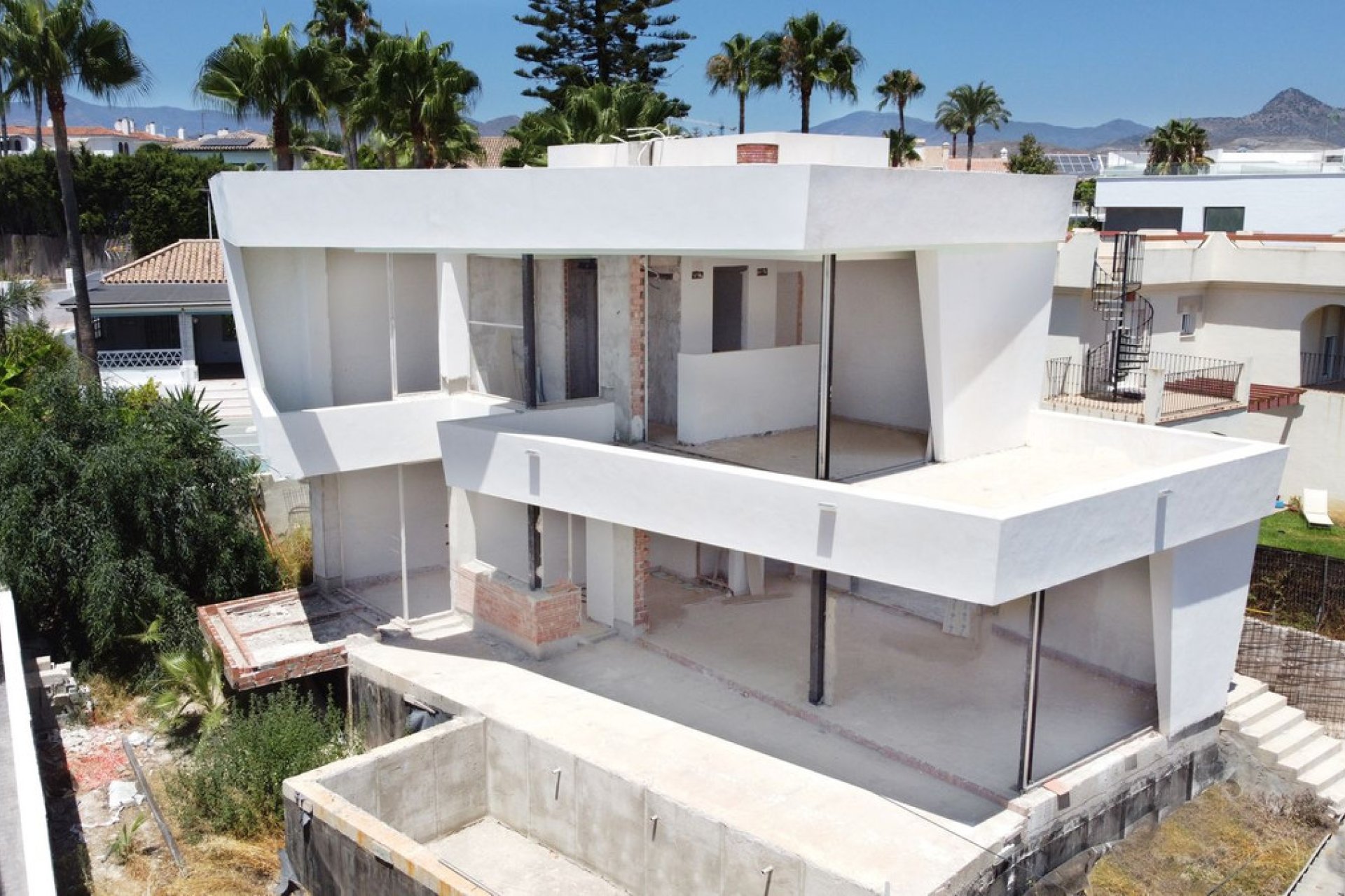 Resale - House - Detached Villa - Estepona - New Golden Mile