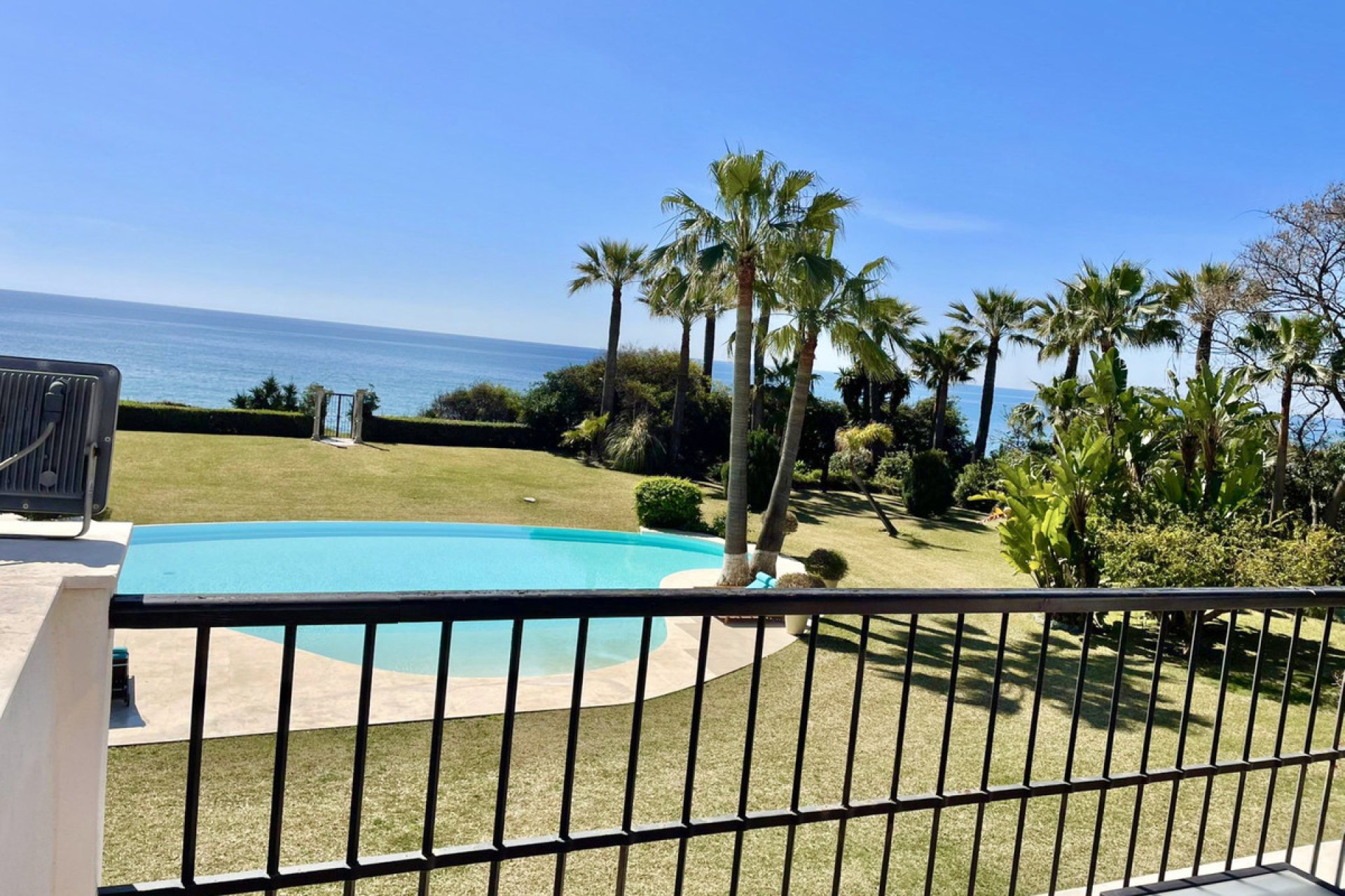 Resale - House - Detached Villa - Estepona - New Golden Mile