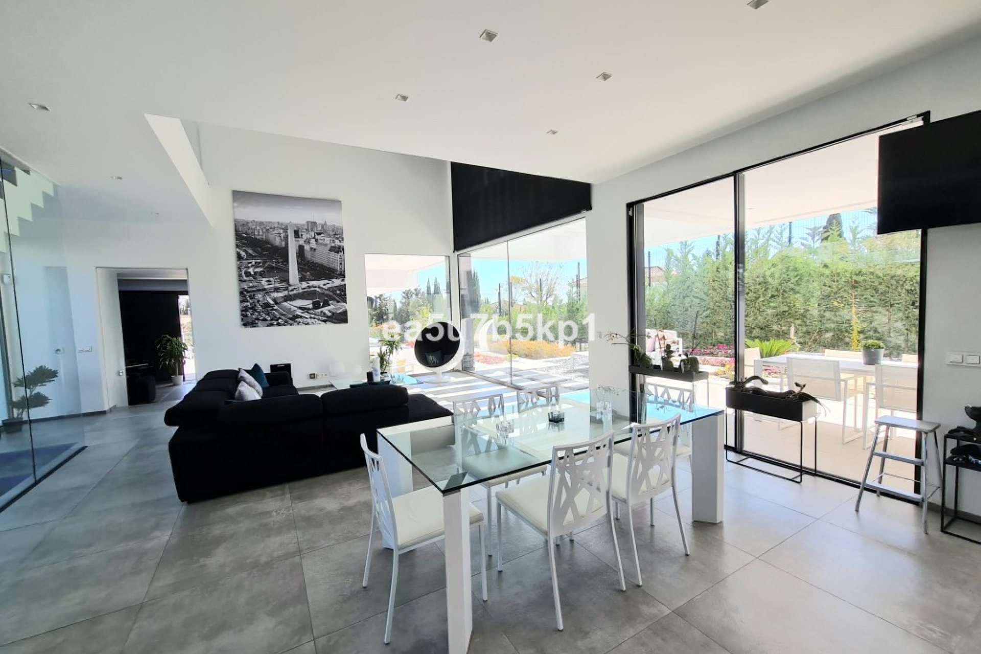 Resale - House - Detached Villa - Estepona - New Golden Mile