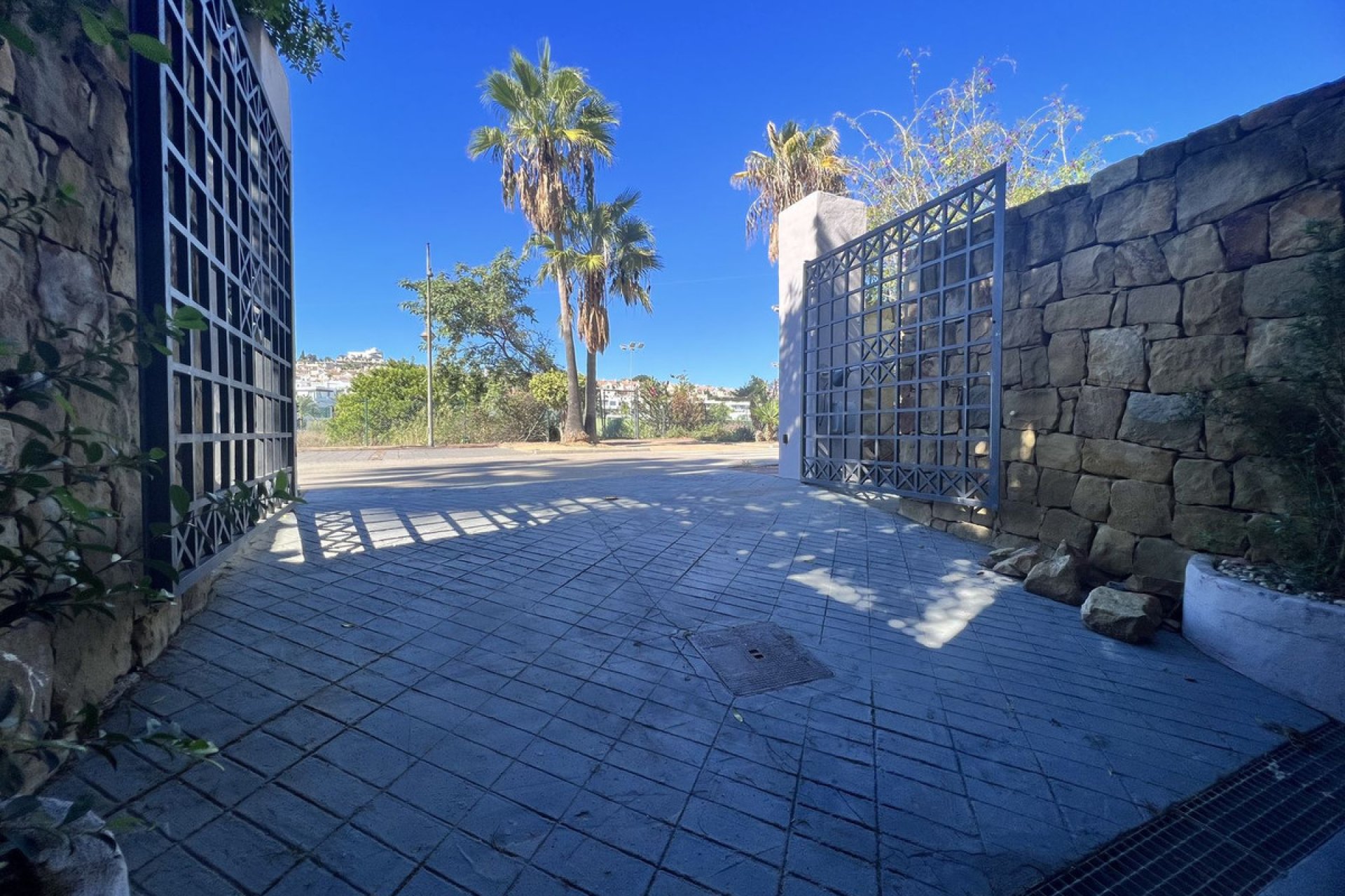 Resale - House - Detached Villa - Estepona - New Golden Mile