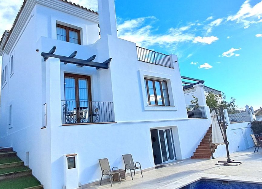 Resale - House - Detached Villa - Estepona - New Golden Mile