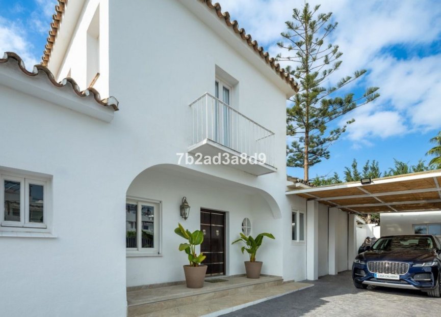 Resale - House - Detached Villa - Estepona - New Golden Mile