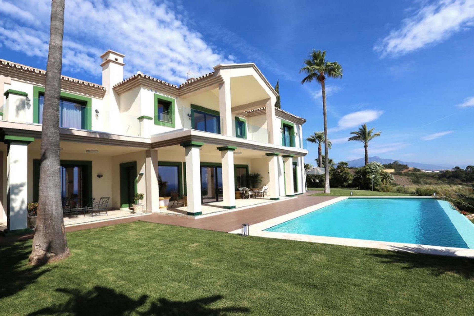 Resale - House - Detached Villa - Estepona - New Golden Mile