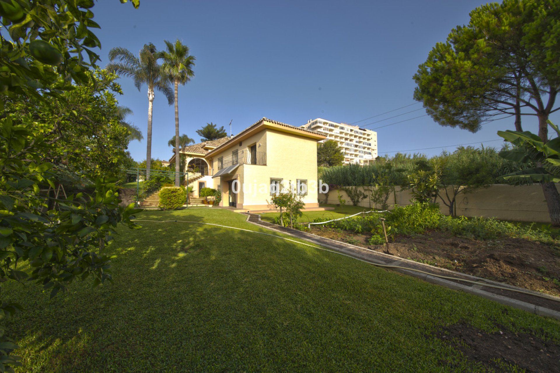 Resale - House - Detached Villa - Estepona - New Golden Mile