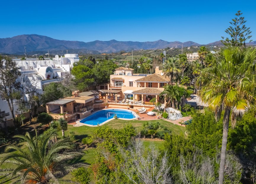 Resale - House - Detached Villa - Estepona - New Golden Mile