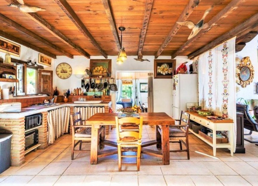 Resale - House - Detached Villa - Estepona - Selwo