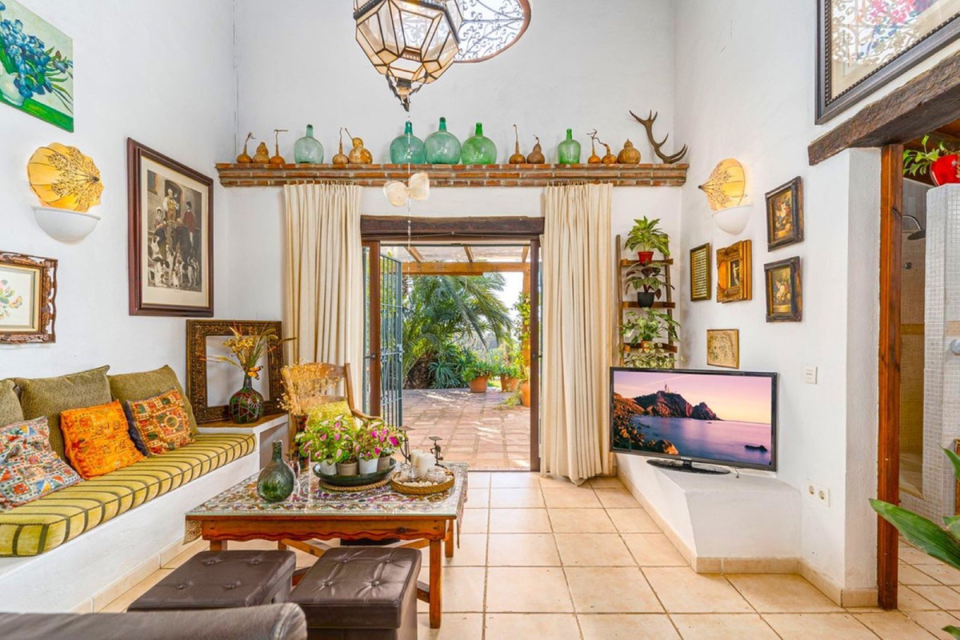 Resale - House - Detached Villa - Estepona - Selwo