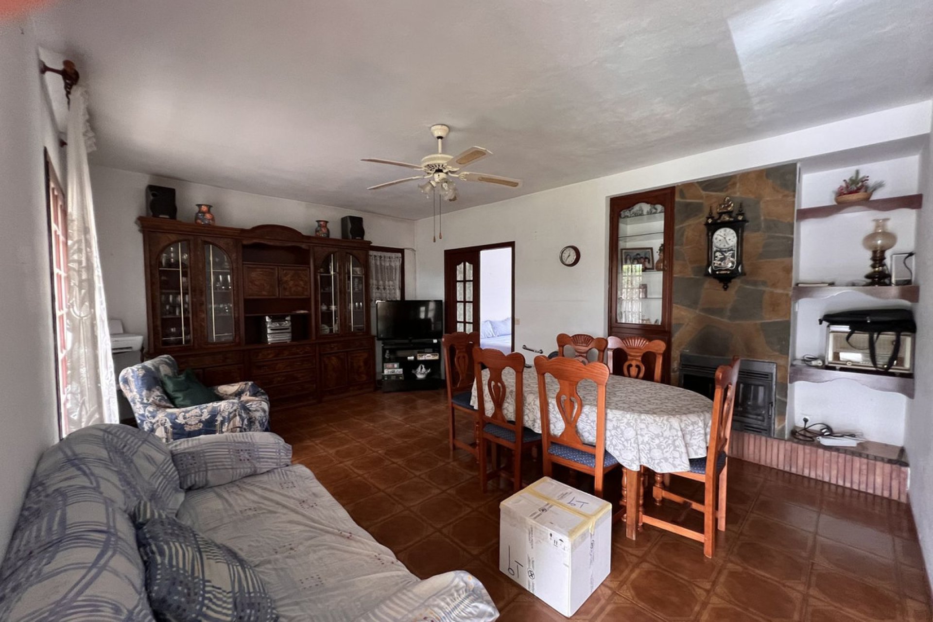 Resale - House - Detached Villa - Estepona - Selwo