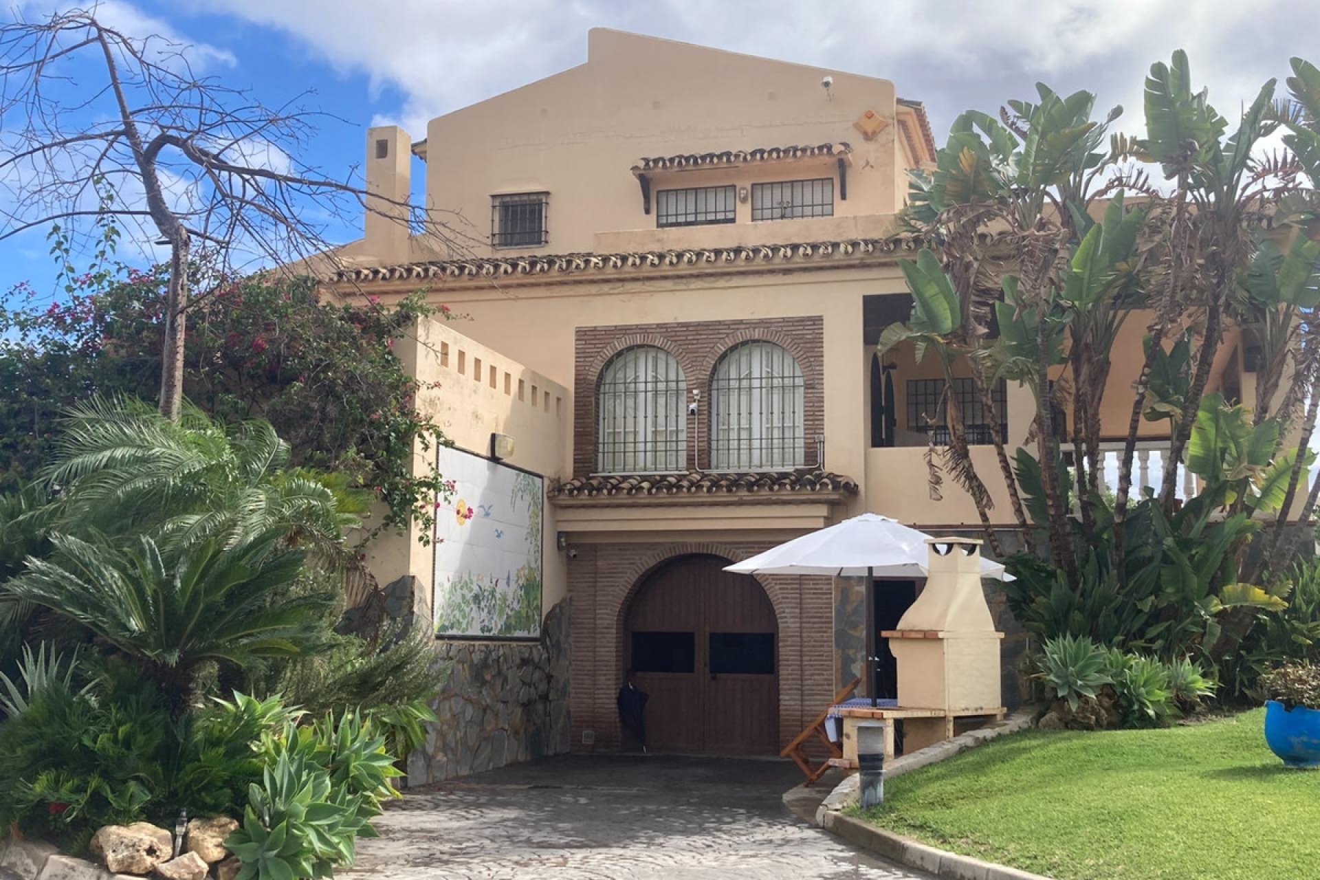 Resale - House - Detached Villa - Estepona - Selwo