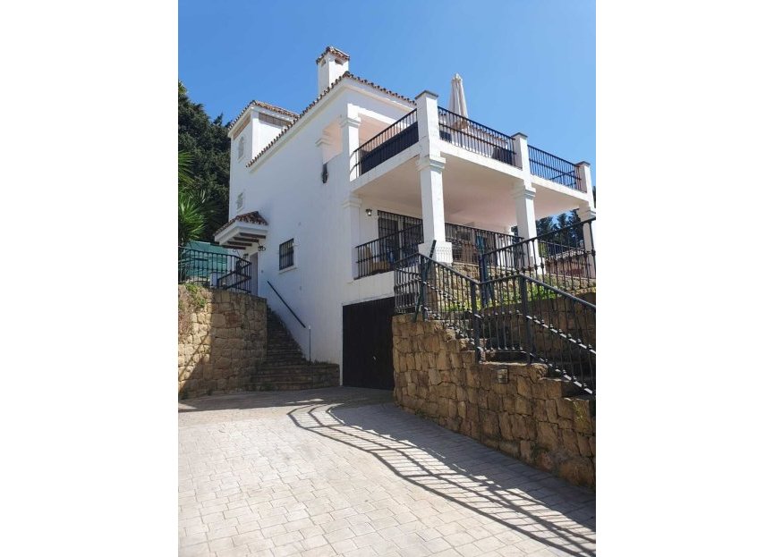 Resale - House - Detached Villa - Estepona - Valle Romano