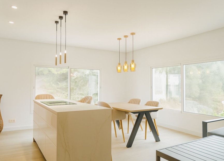 Resale - House - Detached Villa - Fuengirola - Fuengirola Centro