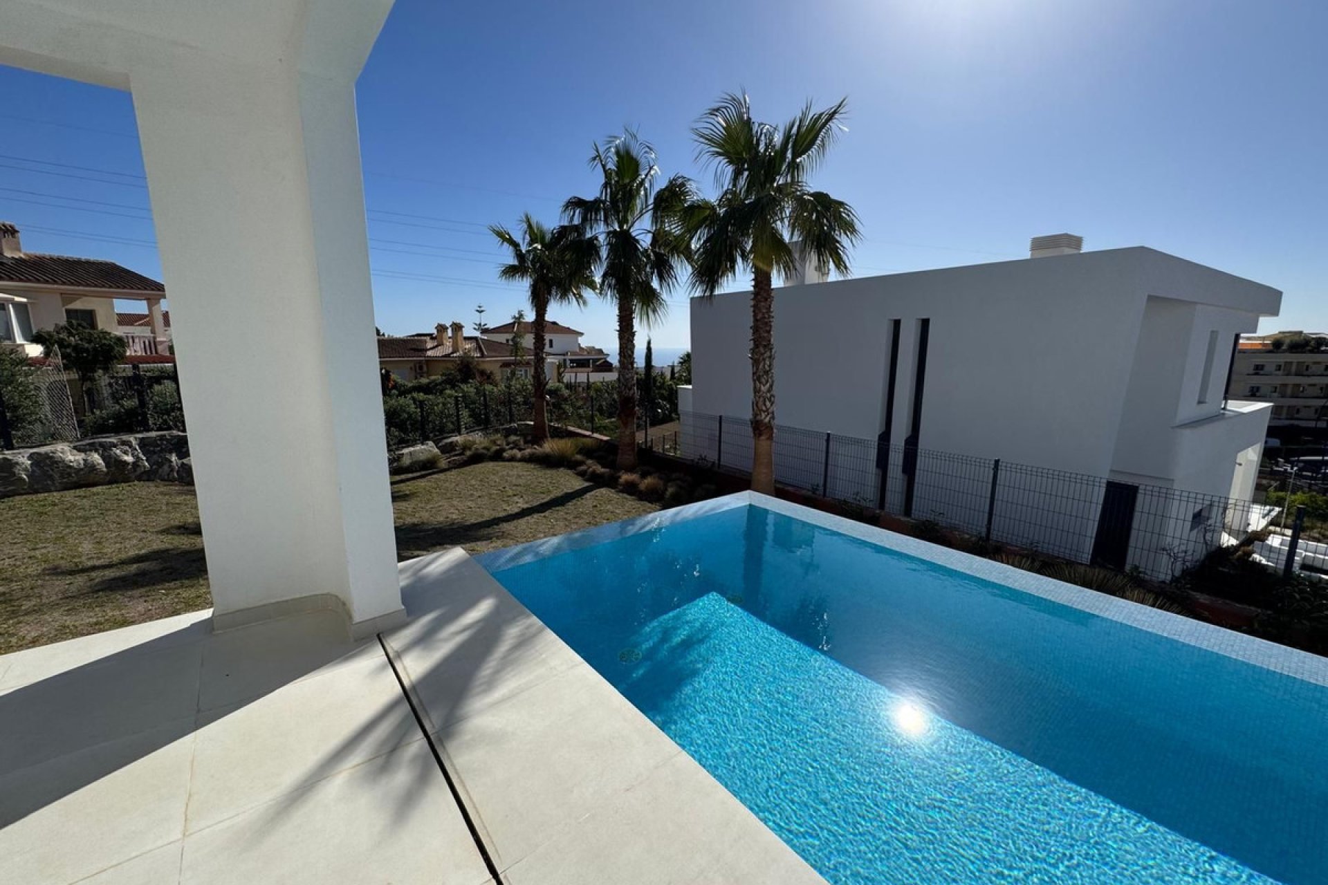 Resale - House - Detached Villa - Fuengirola - Fuengirola Centro