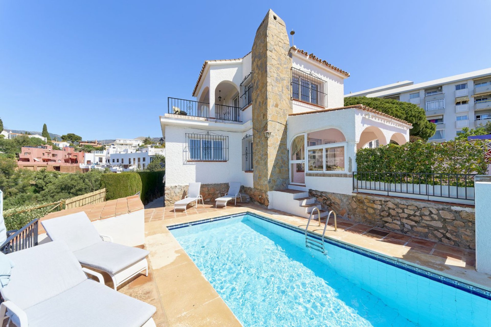 Resale - House - Detached Villa - Fuengirola - Fuengirola Centro