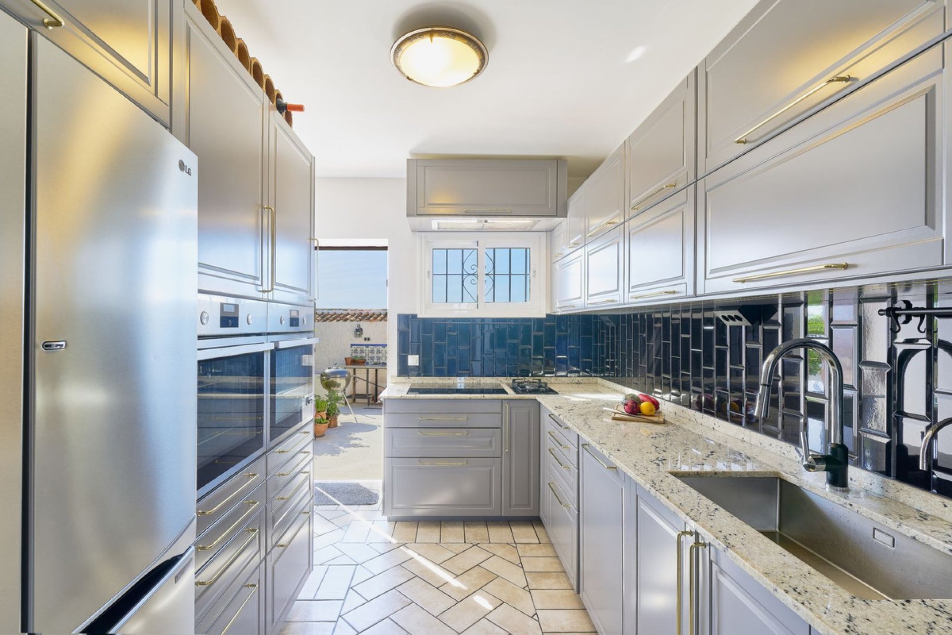 Resale - House - Detached Villa - Fuengirola - Fuengirola Centro