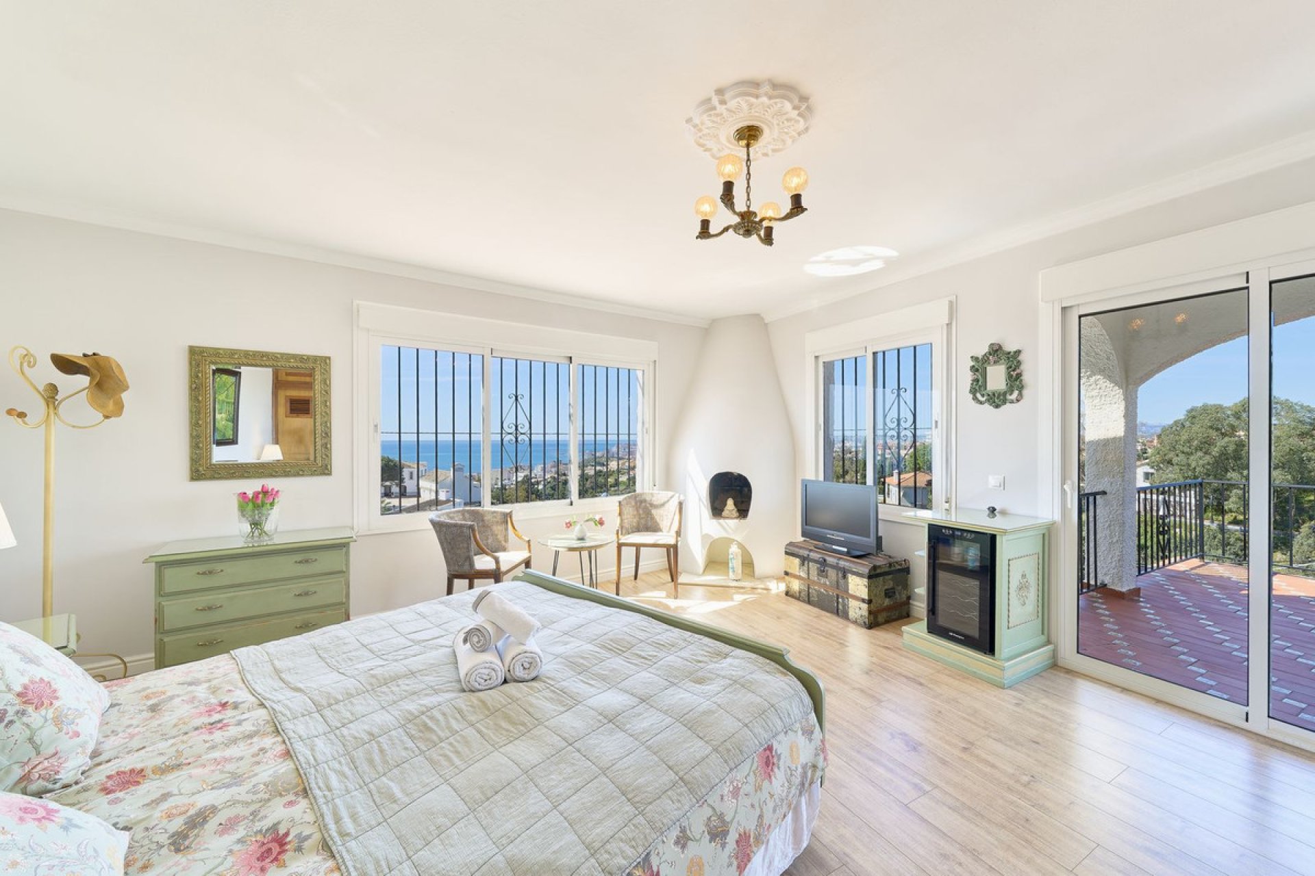 Resale - House - Detached Villa - Fuengirola - Fuengirola Centro