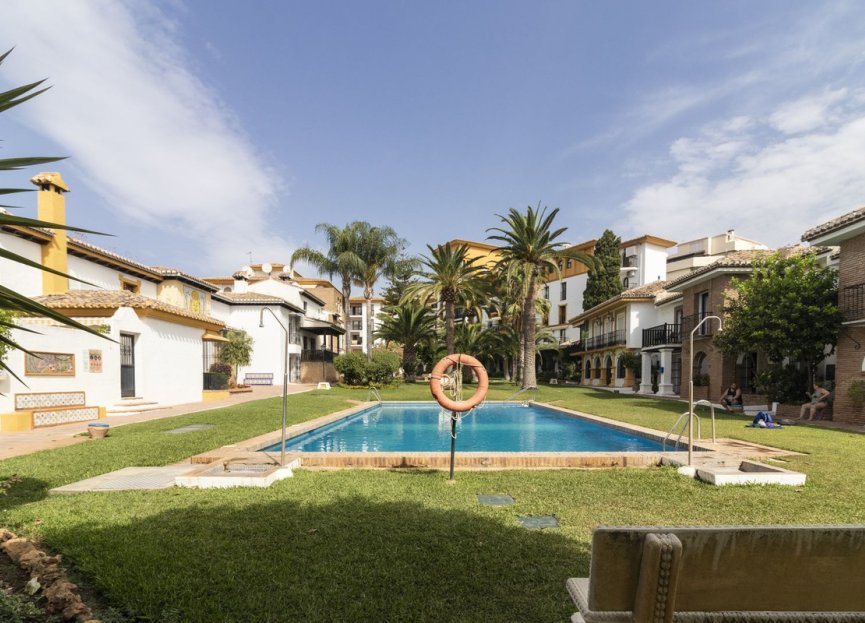 Resale - House - Detached Villa - Fuengirola - Fuengirola Centro