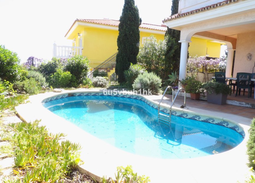 Resale - House - Detached Villa - Fuengirola - Fuengirola Centro