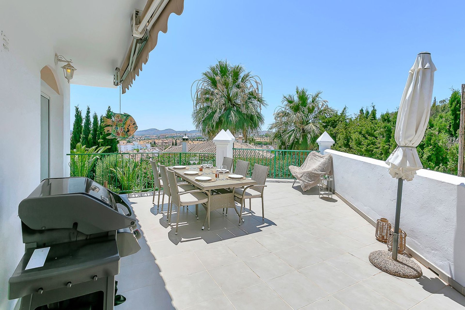 Resale - House - Detached Villa - Fuengirola - Fuengirola Centro