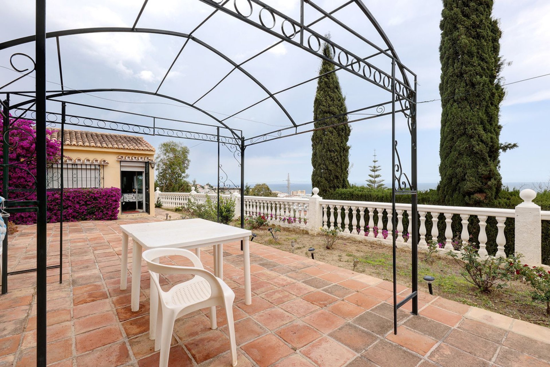 Resale - House - Detached Villa - Fuengirola - Fuengirola Centro