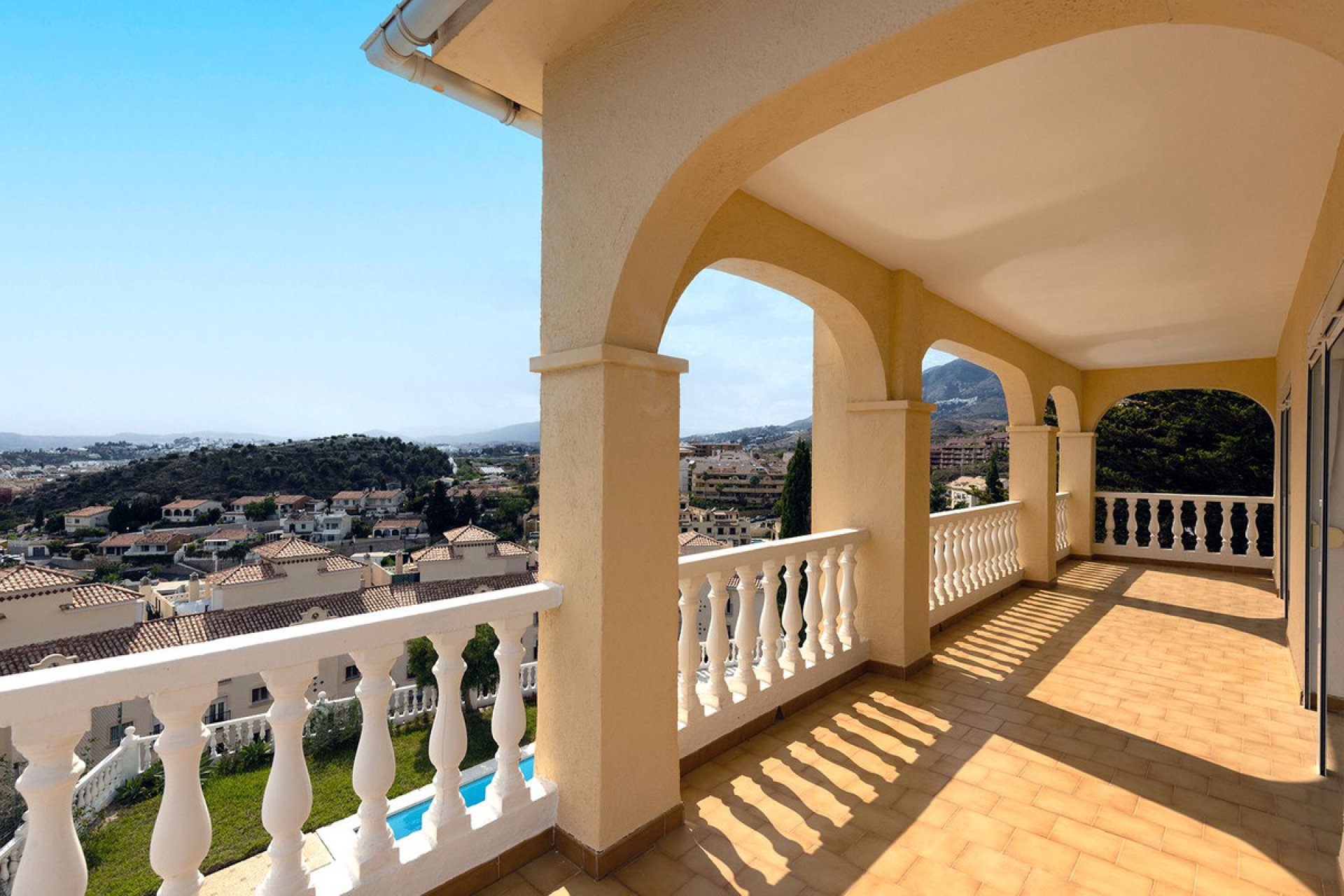 Resale - House - Detached Villa - Fuengirola - Fuengirola Centro