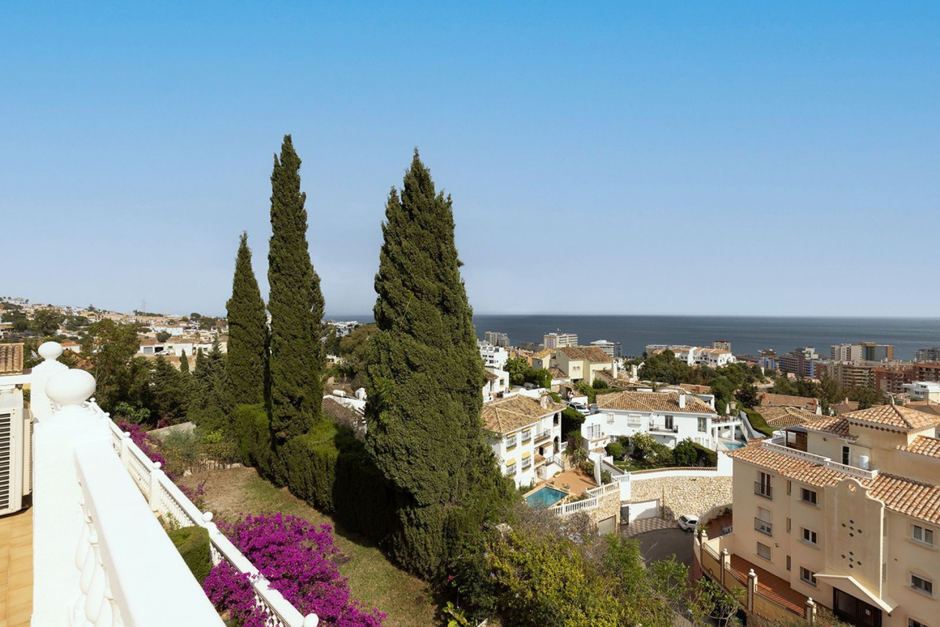 Resale - House - Detached Villa - Fuengirola - Fuengirola Centro