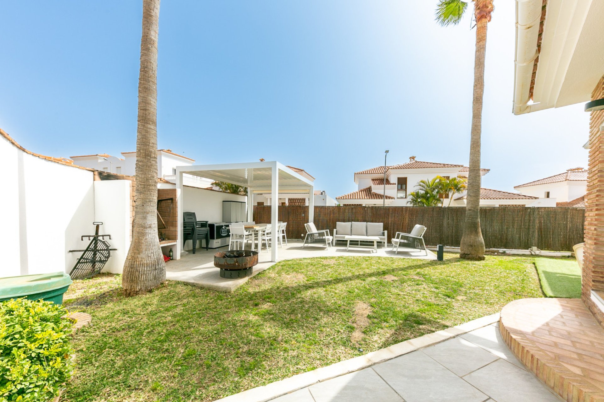 Resale - House - Detached Villa - Fuengirola - Fuengirola Centro