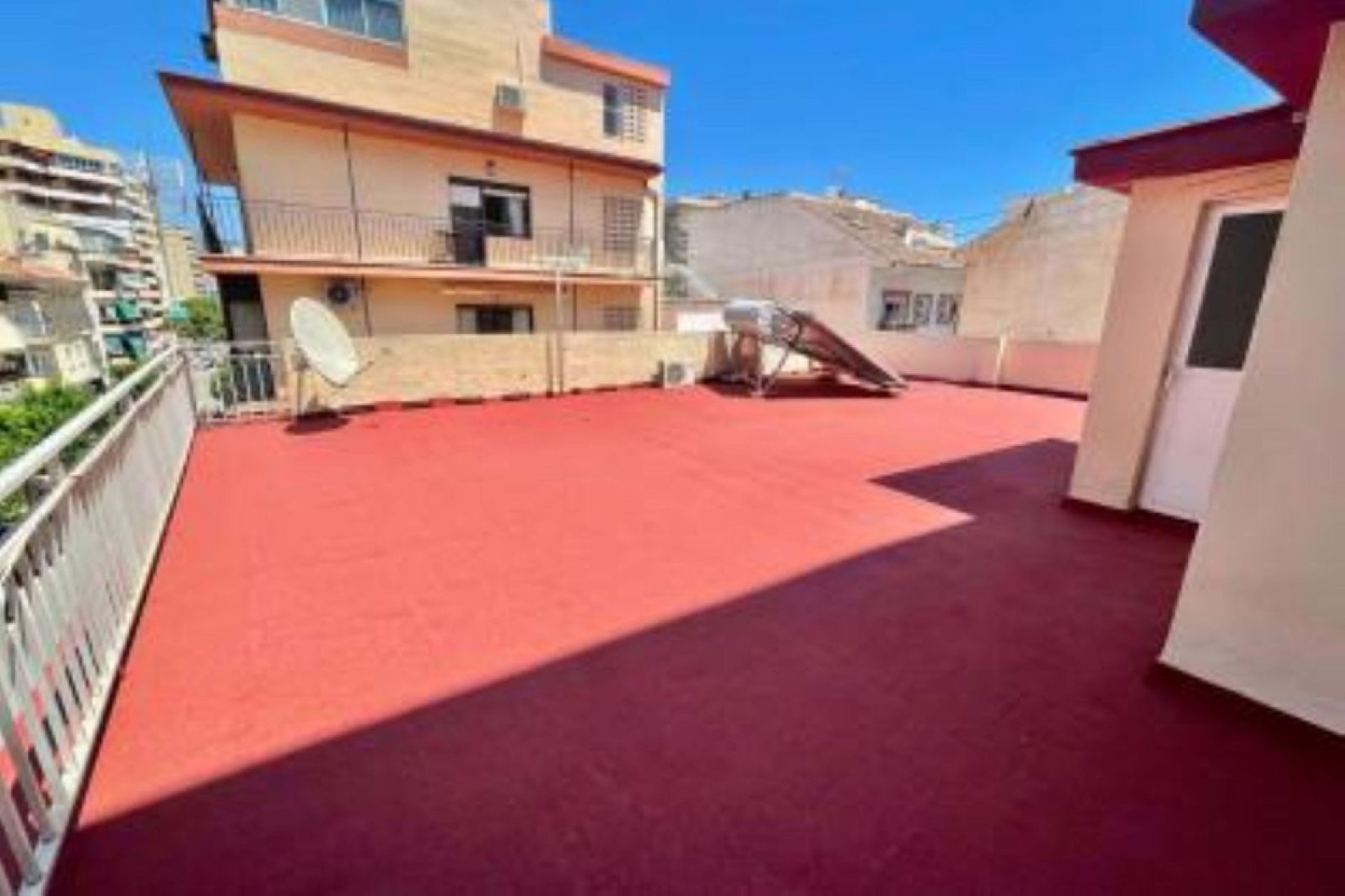 Resale - House - Detached Villa - Fuengirola - Fuengirola Centro