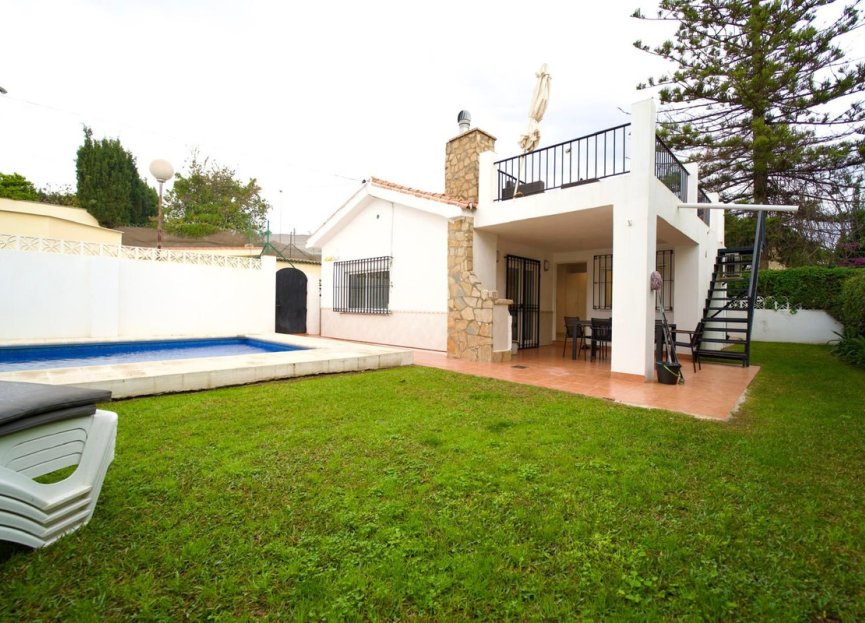 Resale - House - Detached Villa - Fuengirola - Fuengirola Centro