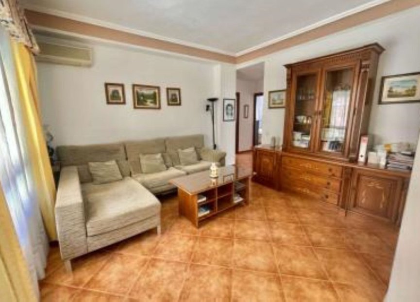 Resale - House - Detached Villa - Fuengirola - Fuengirola Centro