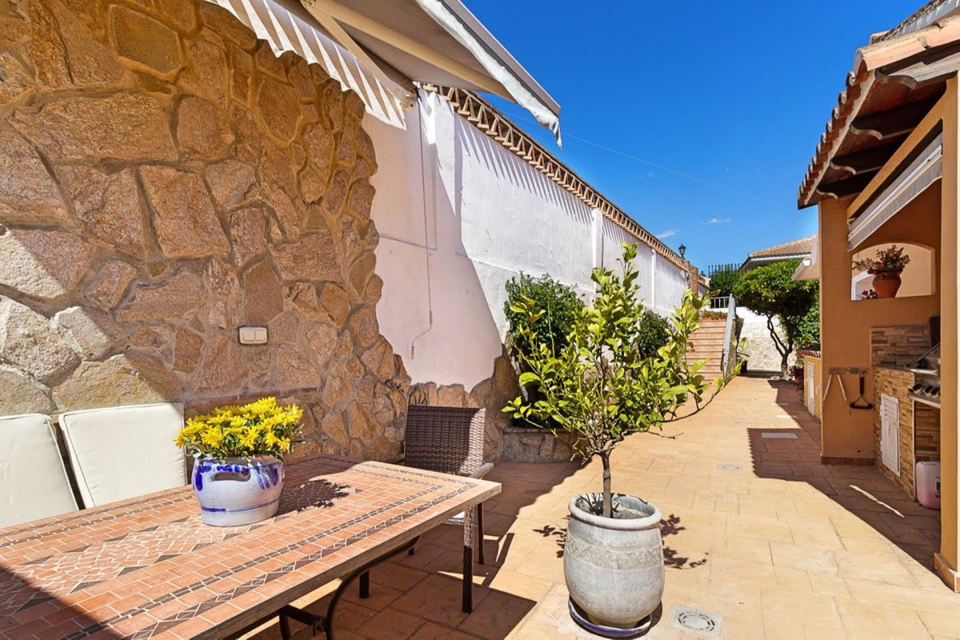 Resale - House - Detached Villa - Fuengirola - Fuengirola Centro