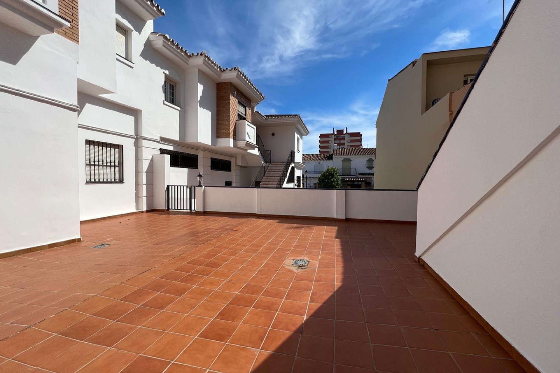 Resale - House - Detached Villa - Fuengirola - Fuengirola Centro