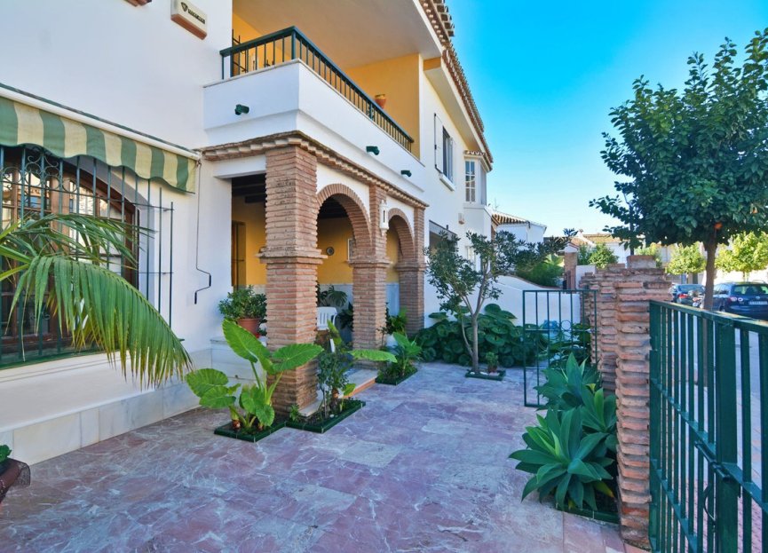 Resale - House - Detached Villa - Fuengirola - Fuengirola Centro