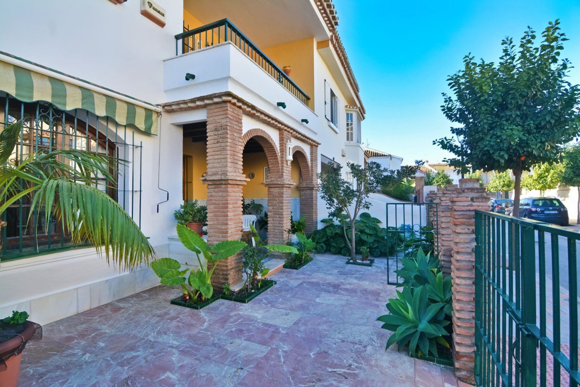 Resale - House - Detached Villa - Fuengirola - Fuengirola Centro