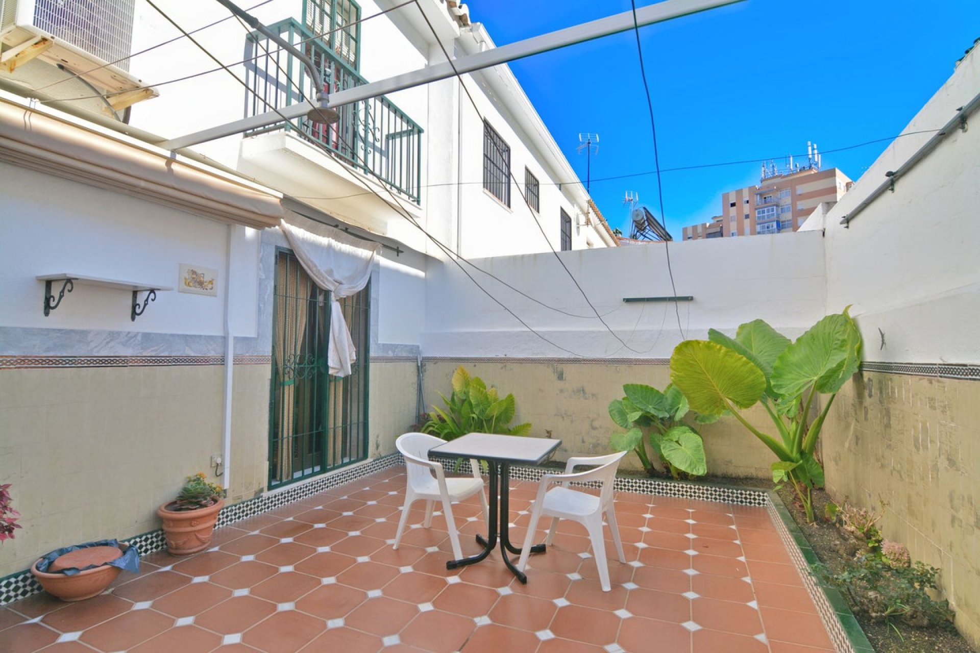 Resale - House - Detached Villa - Fuengirola - Fuengirola Centro