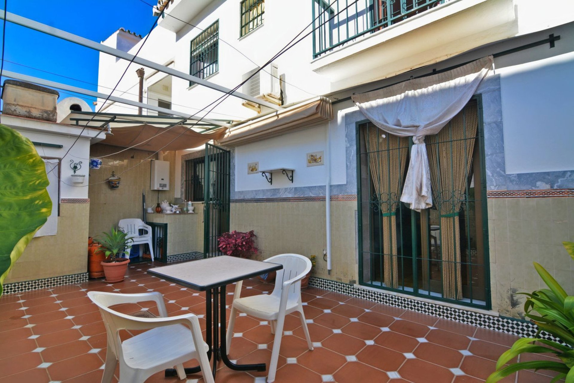 Resale - House - Detached Villa - Fuengirola - Fuengirola Centro