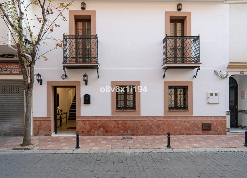 Resale - House - Detached Villa - Fuengirola - Fuengirola Centro