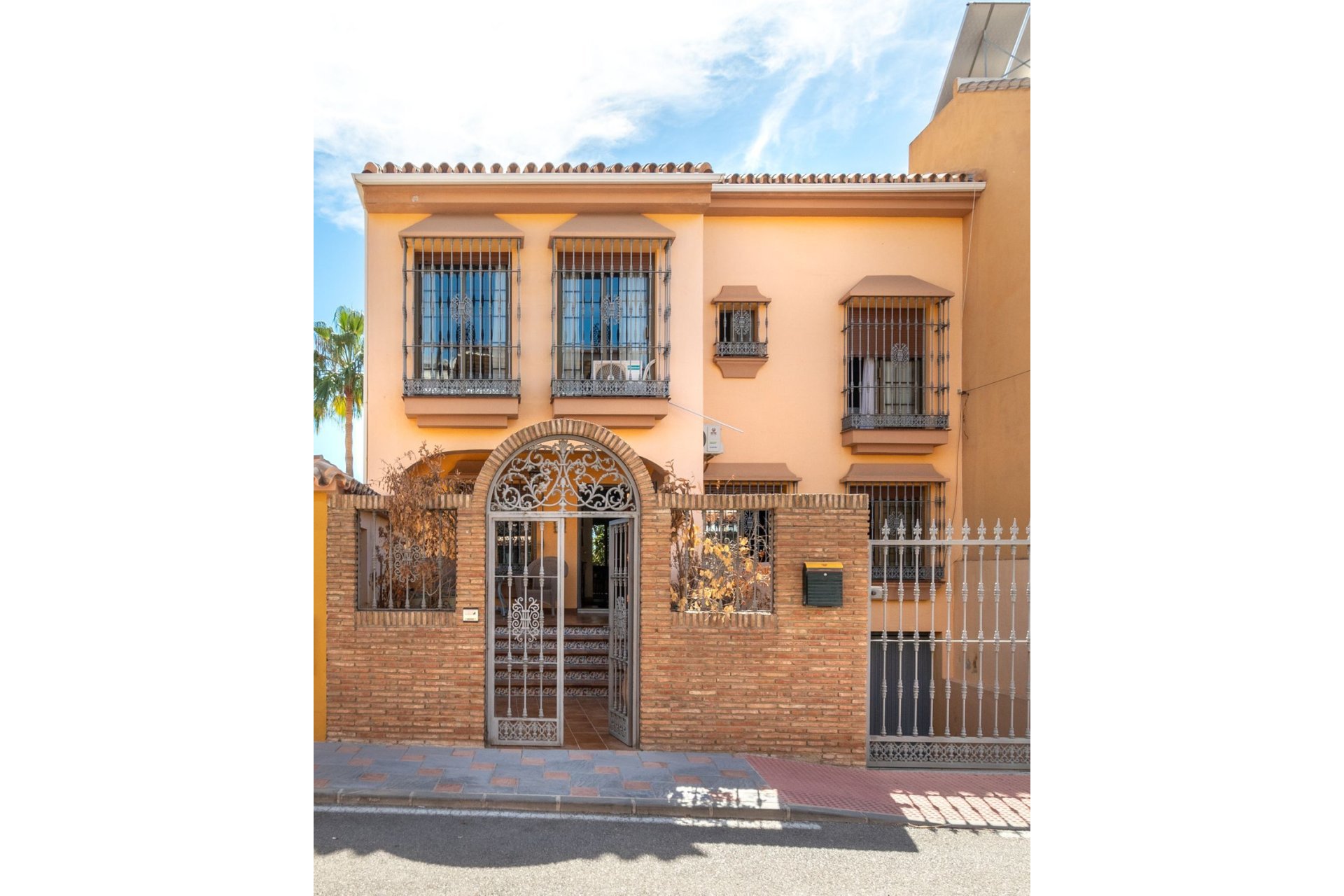 Resale - House - Detached Villa - Fuengirola - Los Pacos