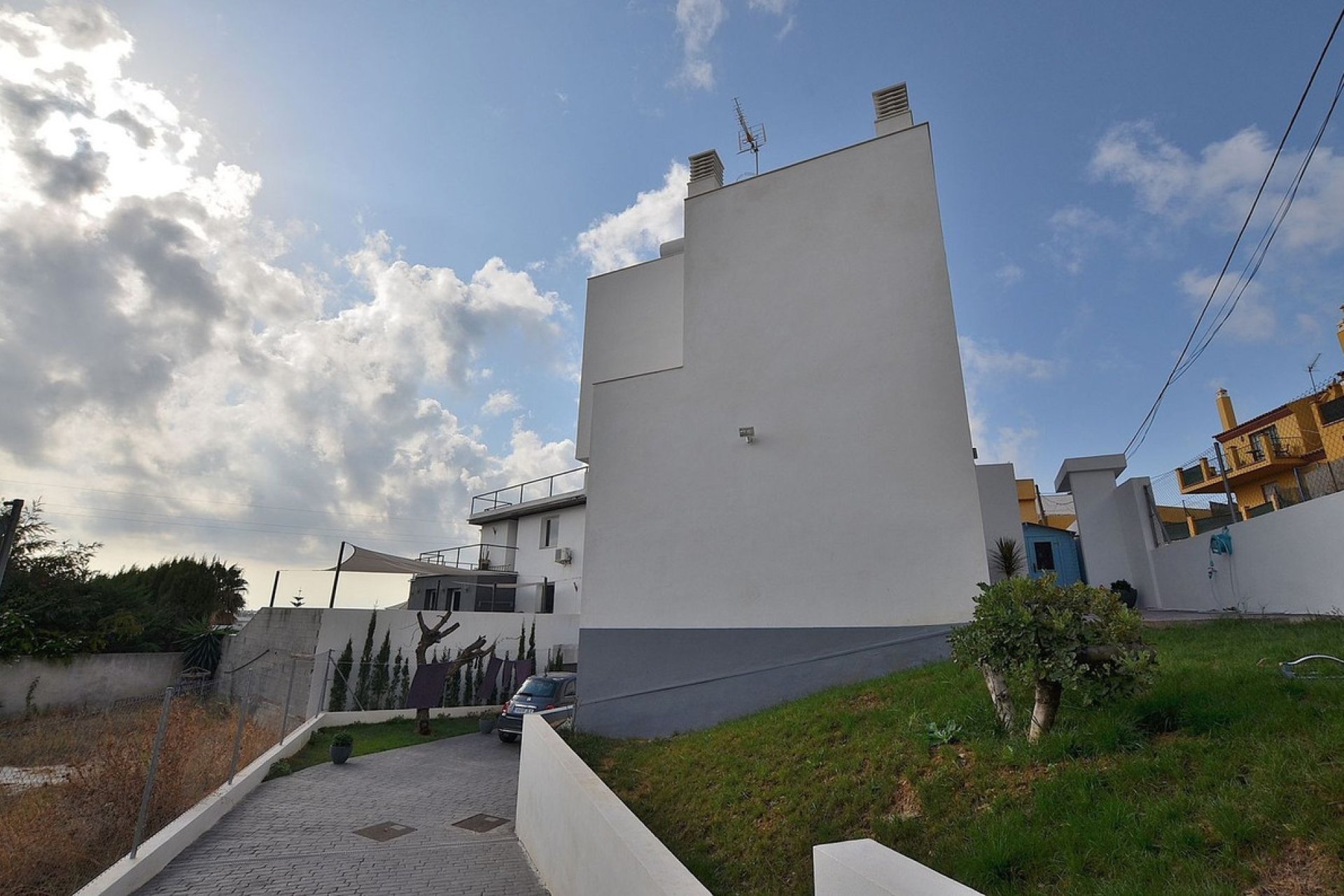 Resale - House - Detached Villa - Fuengirola - Torreblanca