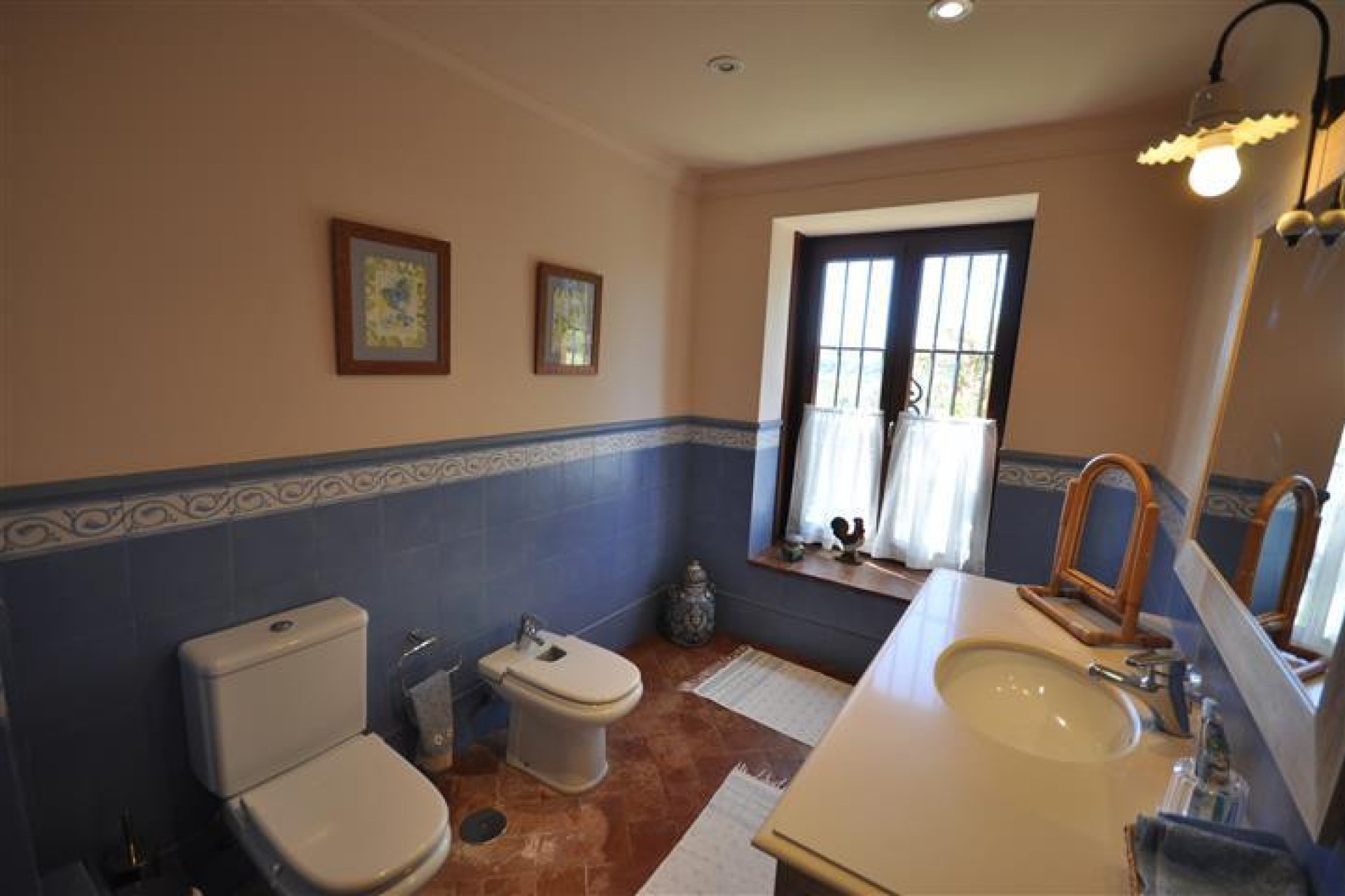 Resale - House - Detached Villa - Manilva - La Duquesa