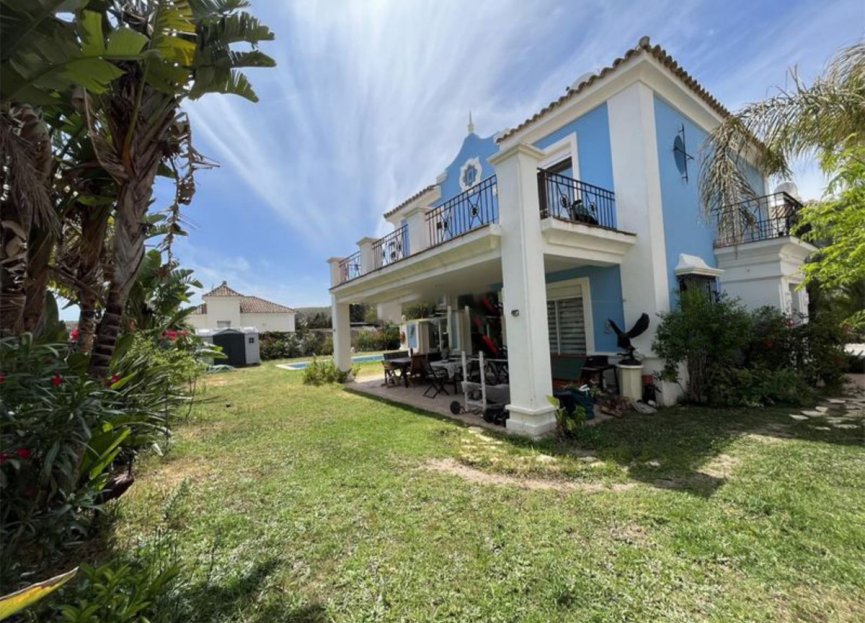 Resale - House - Detached Villa - Manilva - La Duquesa