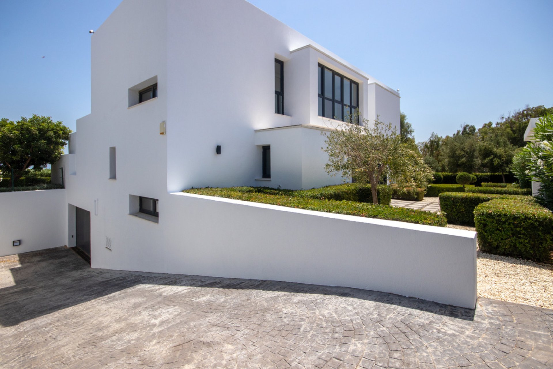 Resale - House - Detached Villa - Manilva - La Duquesa