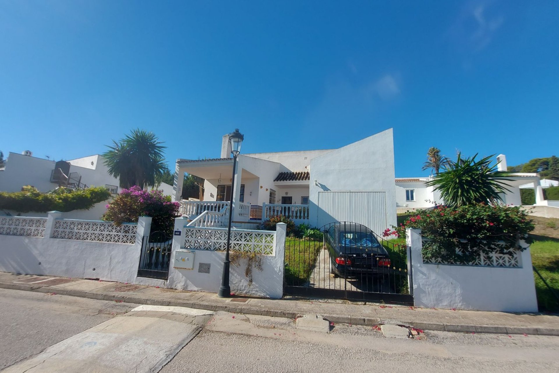 Resale - House - Detached Villa - Manilva - La Duquesa